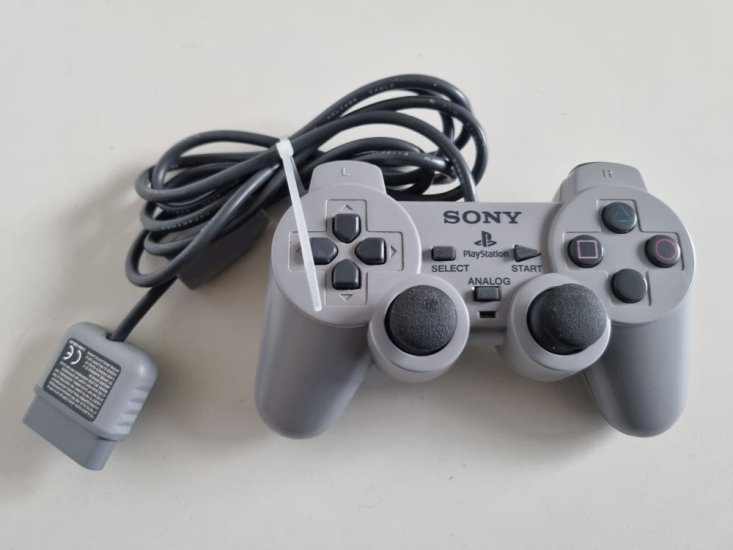 (Bild für) PS1 Analog Controller - Grey - zum Schließen ins Bild klicken