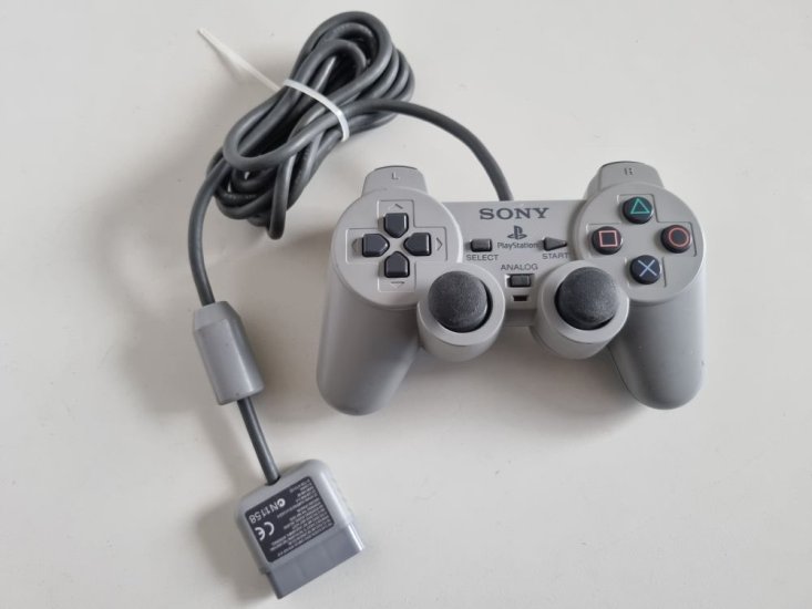 (Bild für) PS1 Analog Controller - Grey - zum Schließen ins Bild klicken