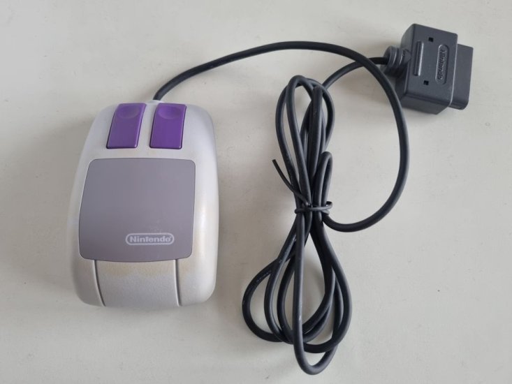 (Bild für) SNES Mouse - zum Schließen ins Bild klicken