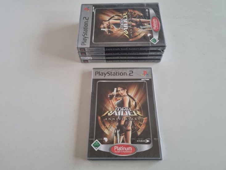 (Bild für) PS2 Lara Croft Tomb Raider: Anniversary - zum Schließen ins Bild klicken