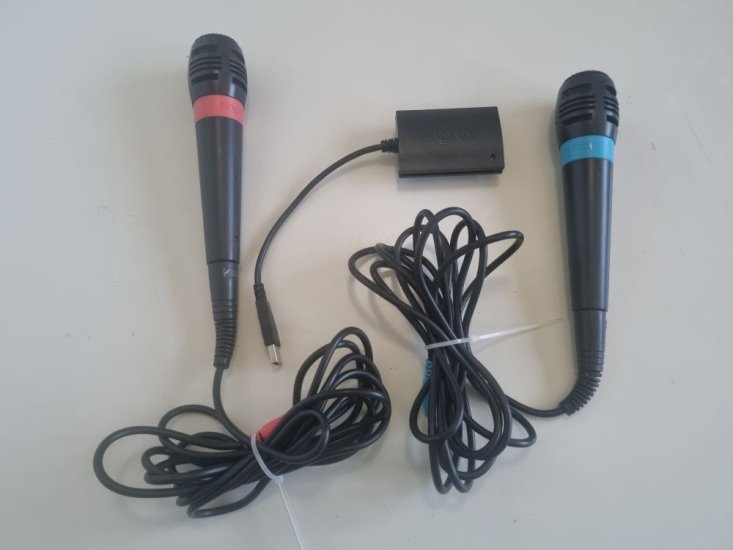 (Bild für) PS2 Singstar Mikrofone - zum Schließen ins Bild klicken