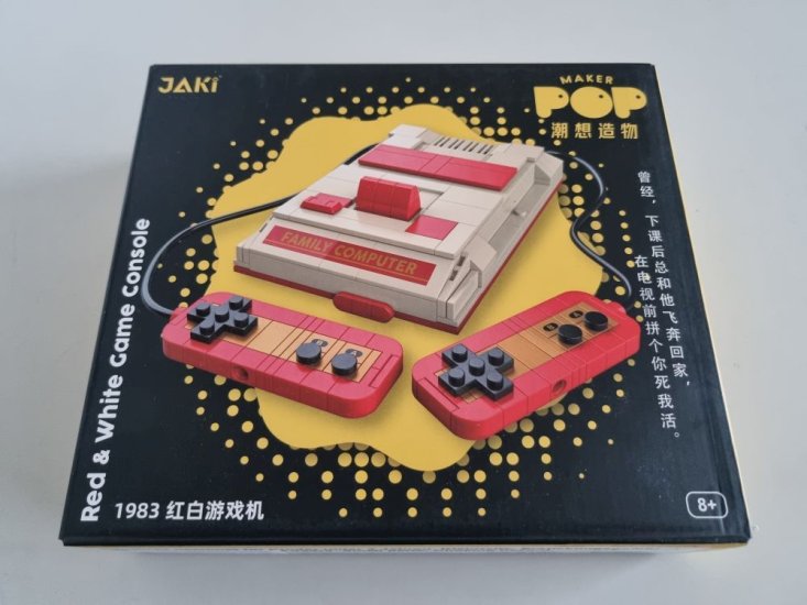 (Bild für) Jaki Maker Pop - Red & White Game Console - Family Computer Bausatz - zum Schließen ins Bild klicken