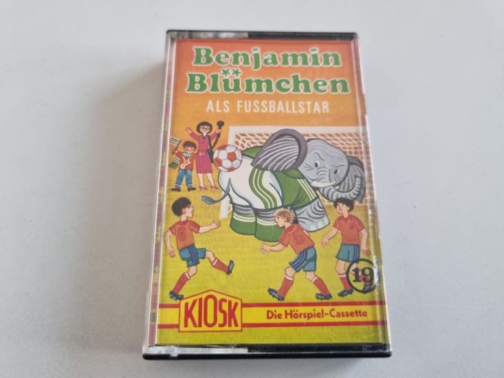 (Bild für) MC Benjamin Blümchen - 19 Als Fussballstar - zum Schließen ins Bild klicken
