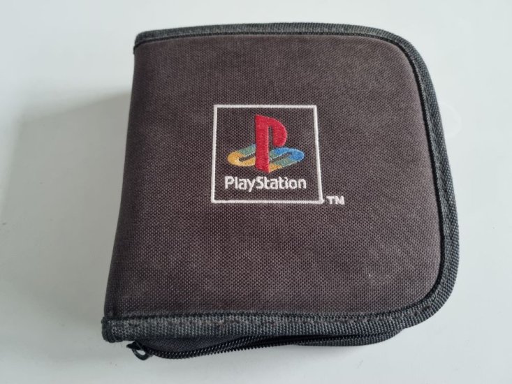 (Bild für) PS1 Original CD Case - zum Schließen ins Bild klicken