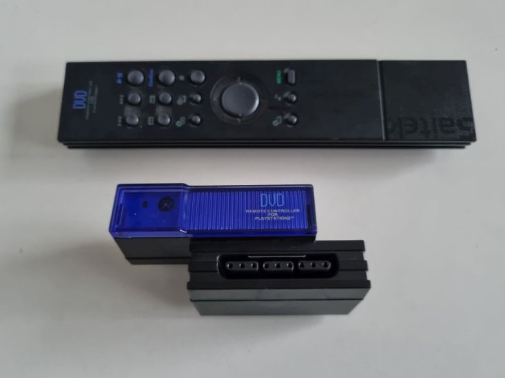 (Bild für) PS2 DVD Fernbedienung - zum Schließen ins Bild klicken