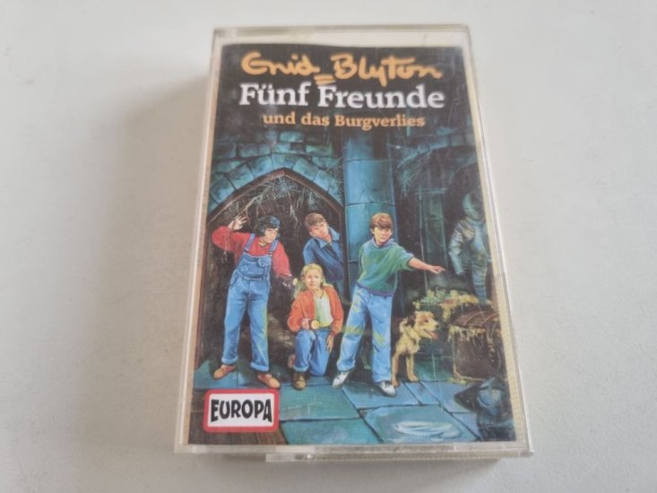 (Bild für) MC Fünf Freunde - 3 und das Burgverlies - zum Schließen ins Bild klicken