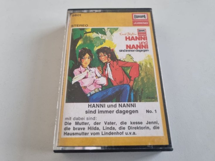 (Bild für) MC Hanni und Nanni - 1 sind immer dagegen - zum Schließen ins Bild klicken