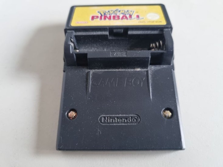 (Bild für) GBC Pokemon Pinball EUR - zum Schließen ins Bild klicken