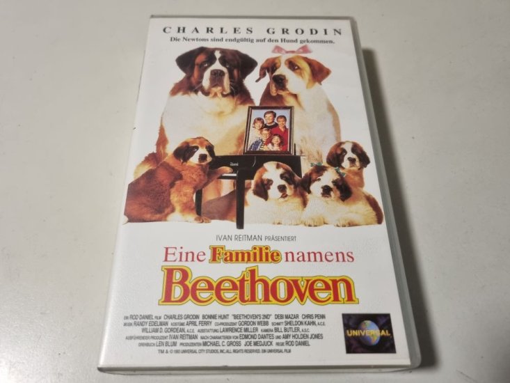 (Bild für) VHS Eine Familie namens Beethoven - zum Schließen ins Bild klicken