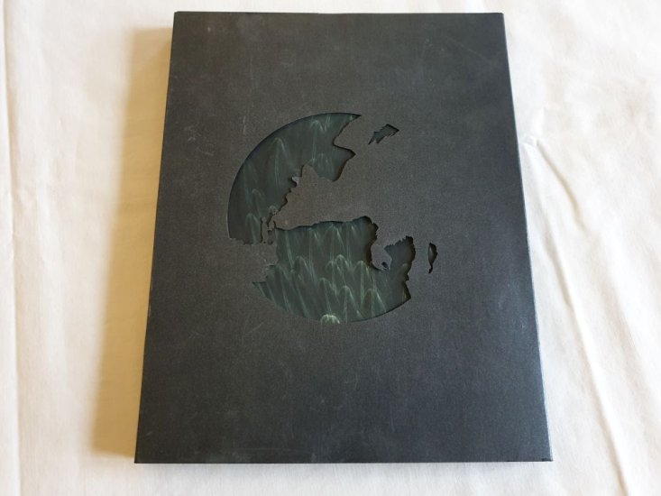 (Bild für) The Last Guardian - Press Kit - 1986 - zum Schließen ins Bild klicken