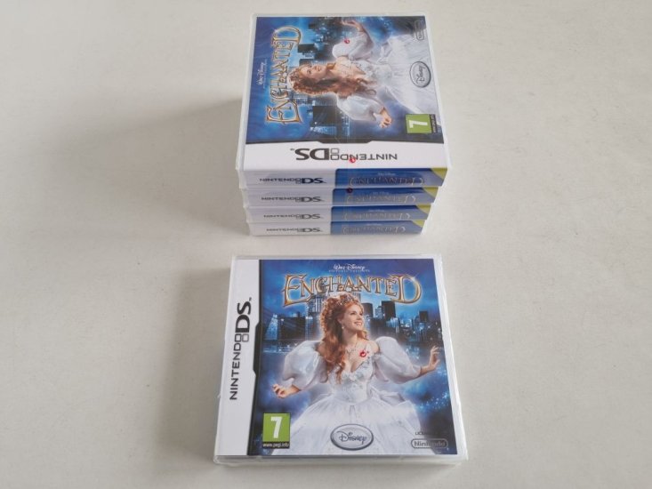 (Bild für) DS Enchanted SCN - zum Schließen ins Bild klicken