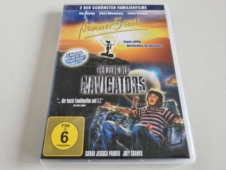 (Bild für) DVD Nummer 5 lebt + Der Flug des Navigators - zum Schließen ins Bild klicken