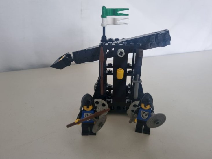 (Bild für) Lego 6030 - Black Falcons Catapult - zum Schließen ins Bild klicken