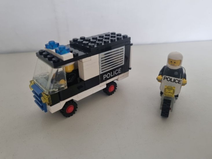 (Bild für) Lego 6684 - Police Patrol Squad - zum Schließen ins Bild klicken