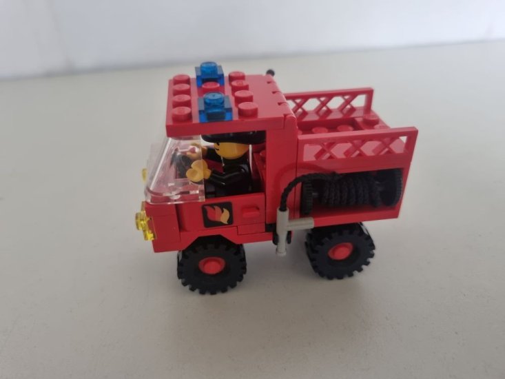 (Bild für) Lego 6650 - Fire & Rescue Van - zum Schließen ins Bild klicken