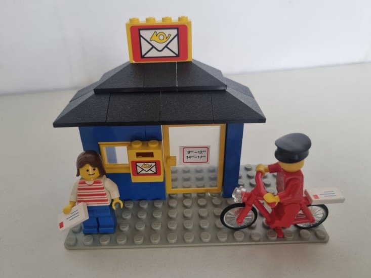 (Bild für) Lego 6689 - Post Station - zum Schließen ins Bild klicken