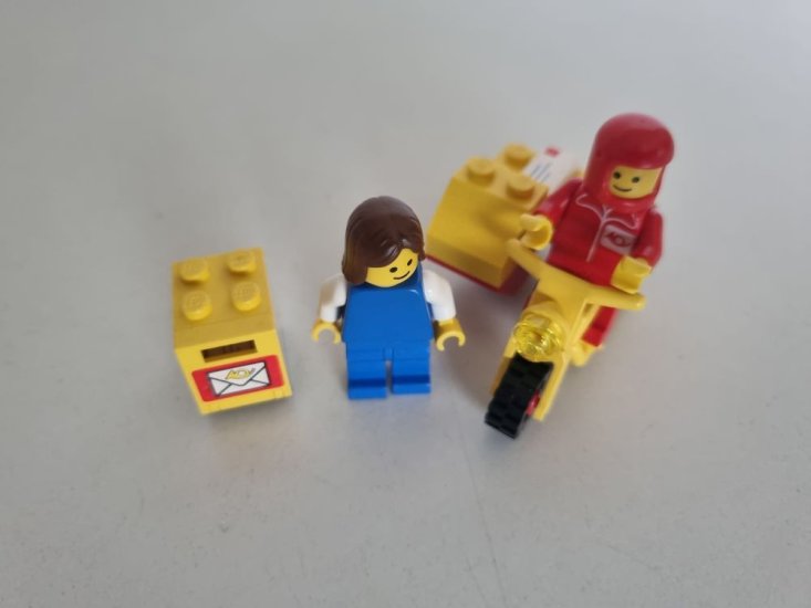(Bild für) Lego 6622 - Mailman on Motorcyle - zum Schließen ins Bild klicken