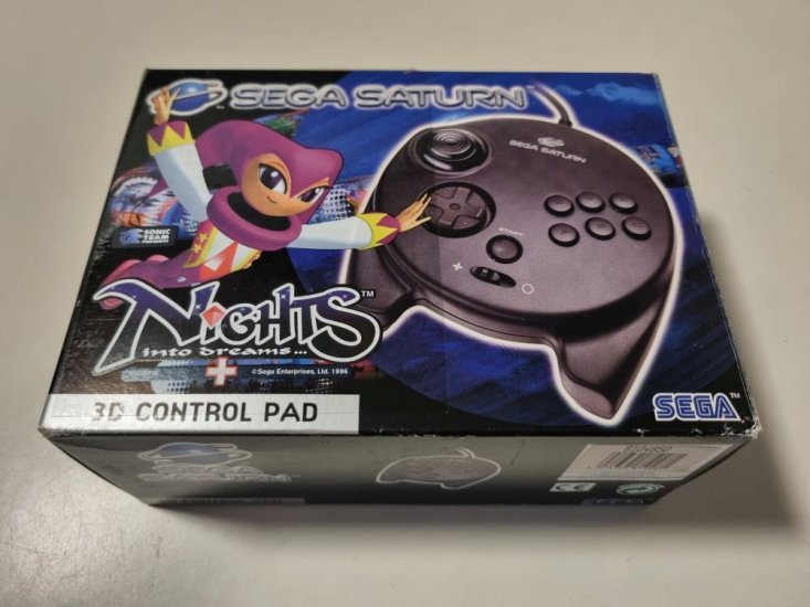 (Bild für) SAT Nights into Dreams + 3D Control Pad - zum Schließen ins Bild klicken