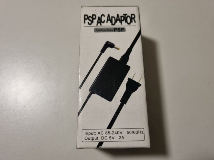 (Bild für) PSP AC Adapter - zum Schließen ins Bild klicken