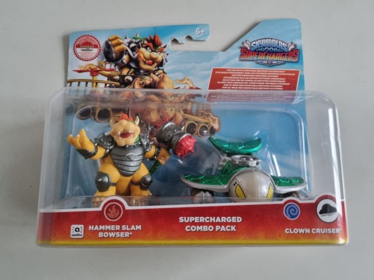 (Bild für) Skylanders Superchargers - Supercharged Combo Pack - zum Schließen ins Bild klicken