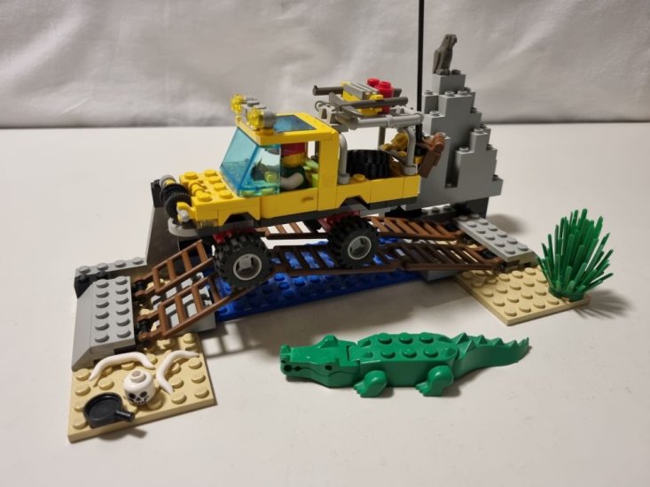 (Bild für) Lego 6490 - Town Outback Amazon Crossing - zum Schließen ins Bild klicken
