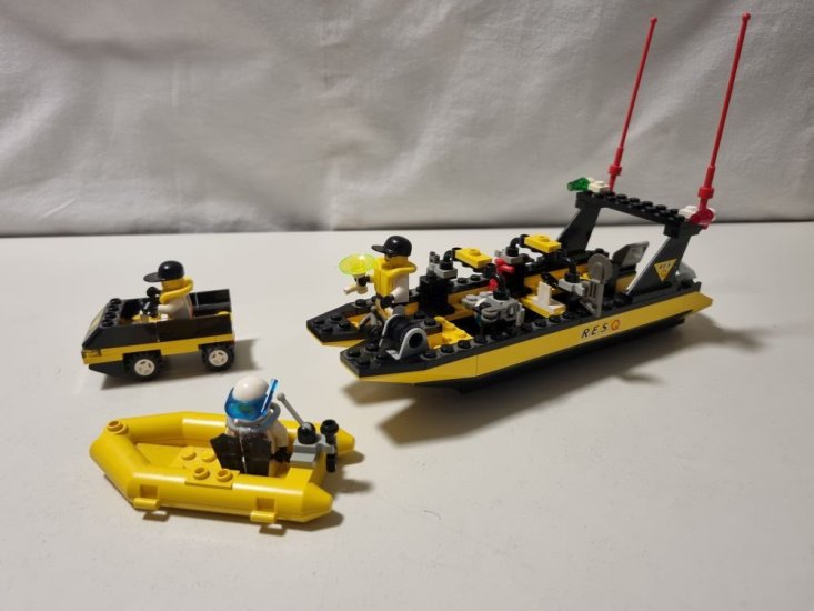 (Bild für) Lego 6451 - RES-Q Speed Boat - zum Schließen ins Bild klicken