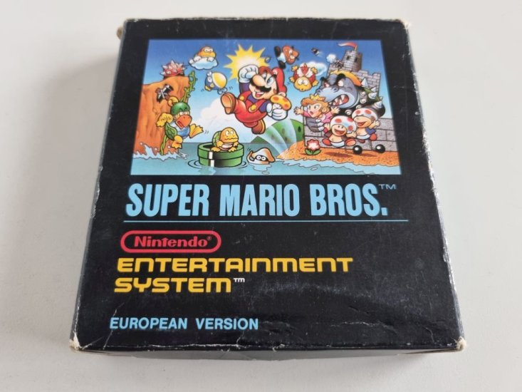 (Bild für) NES Super Mario Bros. FRG - zum Schließen ins Bild klicken