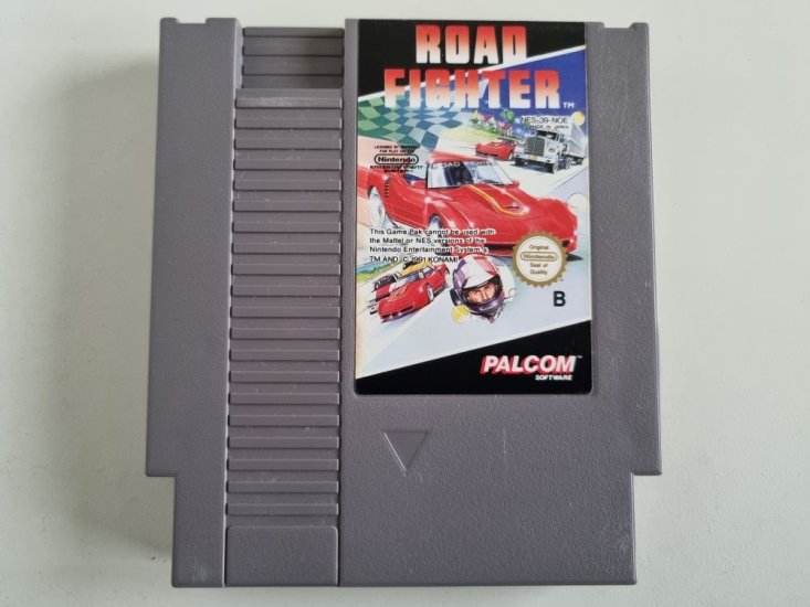 (Bild für) NES Road Fighter NOE - zum Schließen ins Bild klicken
