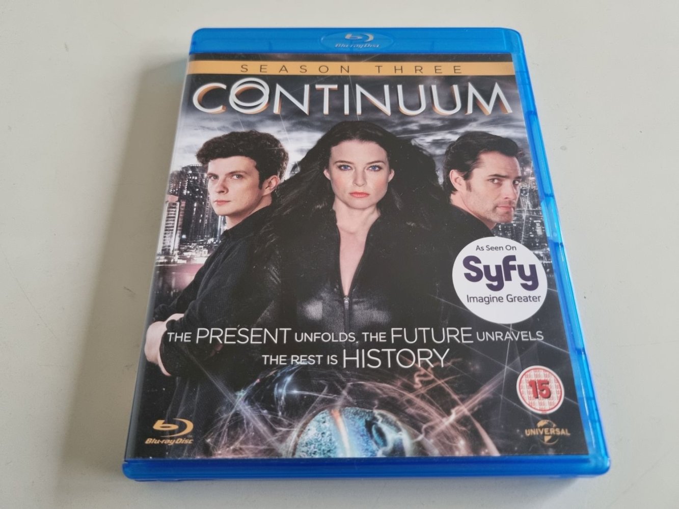 (Bild für) BR Continuum - Season Three - zum Schließen ins Bild klicken