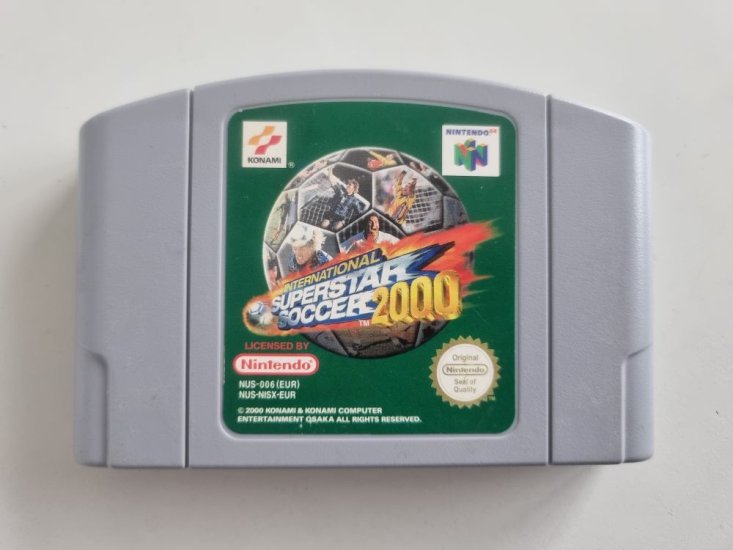 (Bild für) N64 International Superstar Soccer 2000 EUR - zum Schließen ins Bild klicken