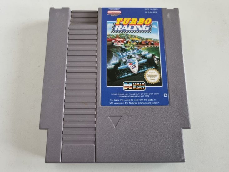 (Bild für) NES Turbo Racing NOE - zum Schließen ins Bild klicken