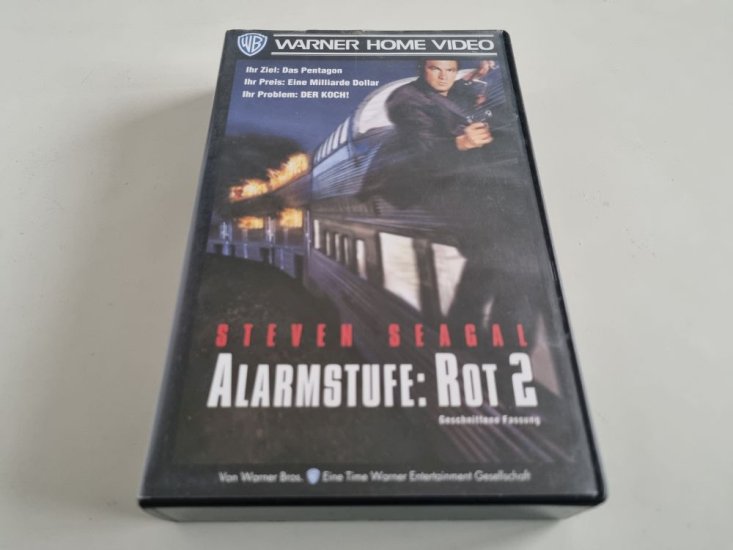 (Bild für) VHS Alarmstufe: Rot 2 - zum Schließen ins Bild klicken