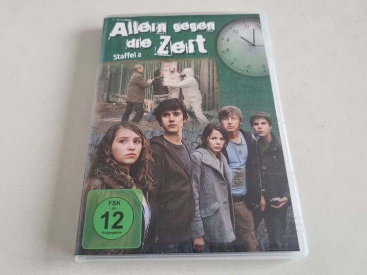 (Bild für) DVD Allein gegen die Zeit - Staffel 2 - zum Schließen ins Bild klicken