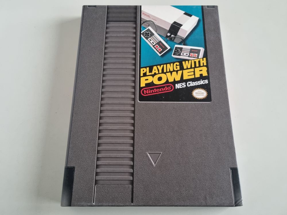 Playing with Power - Nintendo NES Classics [83679] - €29.99 