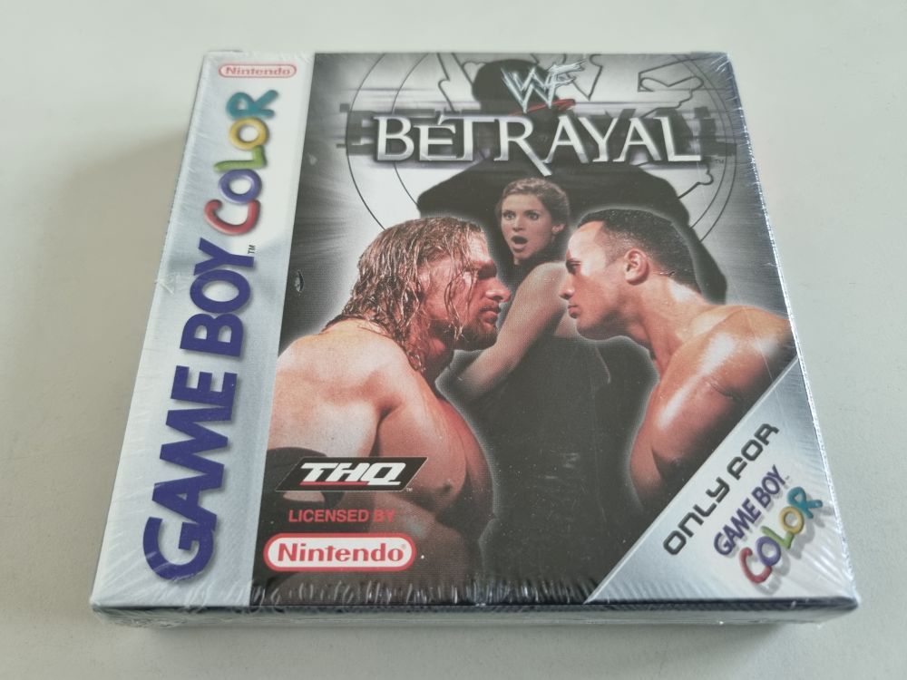 (Bild für) GBC WWF Betrayal EUR - zum Schließen ins Bild klicken