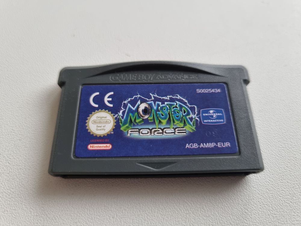 GBA Monster Force EUR - zum Schließen ins Bild klicken