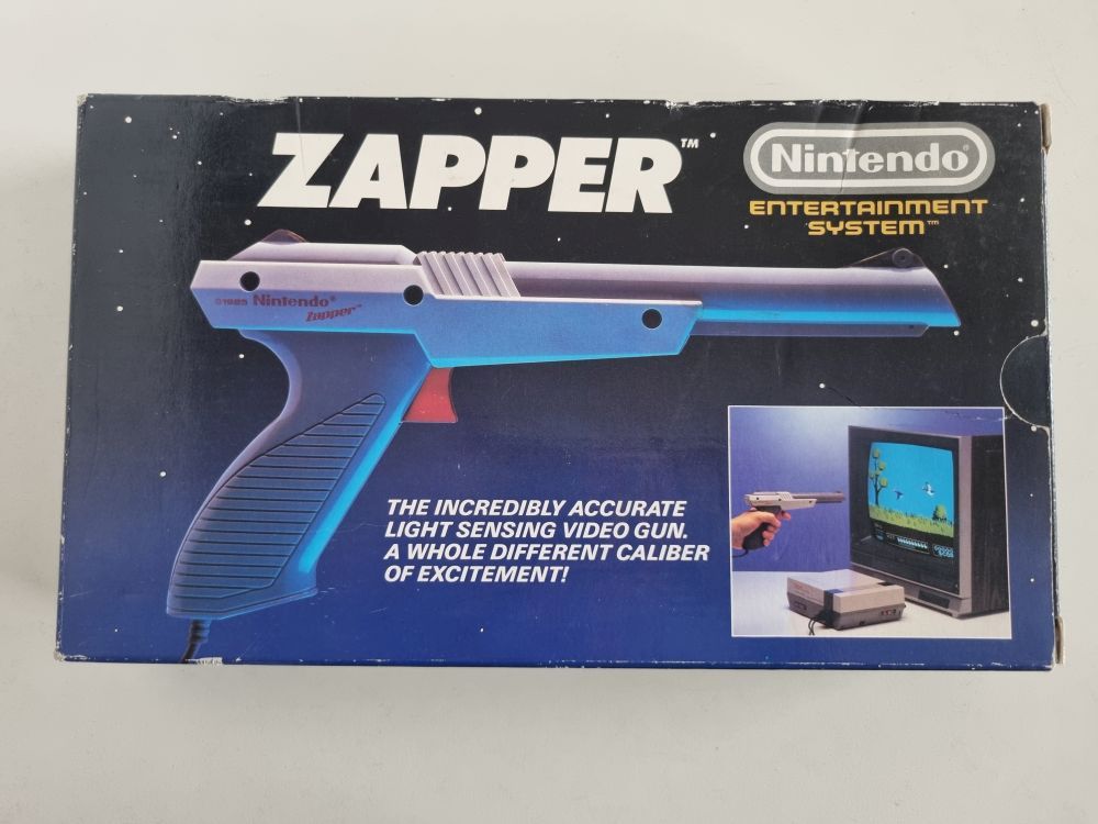 NES Zapper Grey EEC - zum Schließen ins Bild klicken