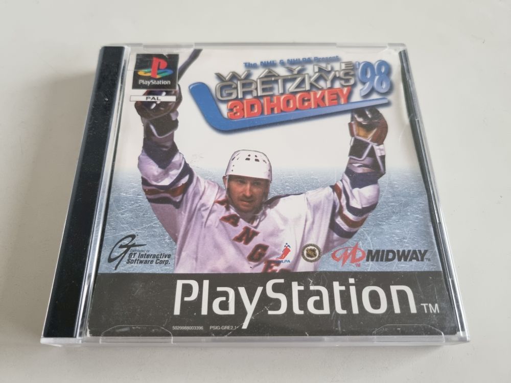 (Bild für) PS1 Wayne Gretzky's 3D Hockey 98 - zum Schließen ins Bild klicken