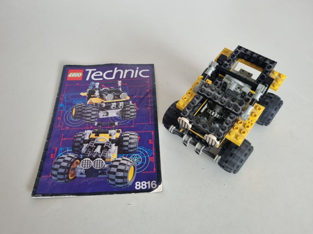 (Bild für) Lego 8816 - Off-Roader - zum Schließen ins Bild klicken