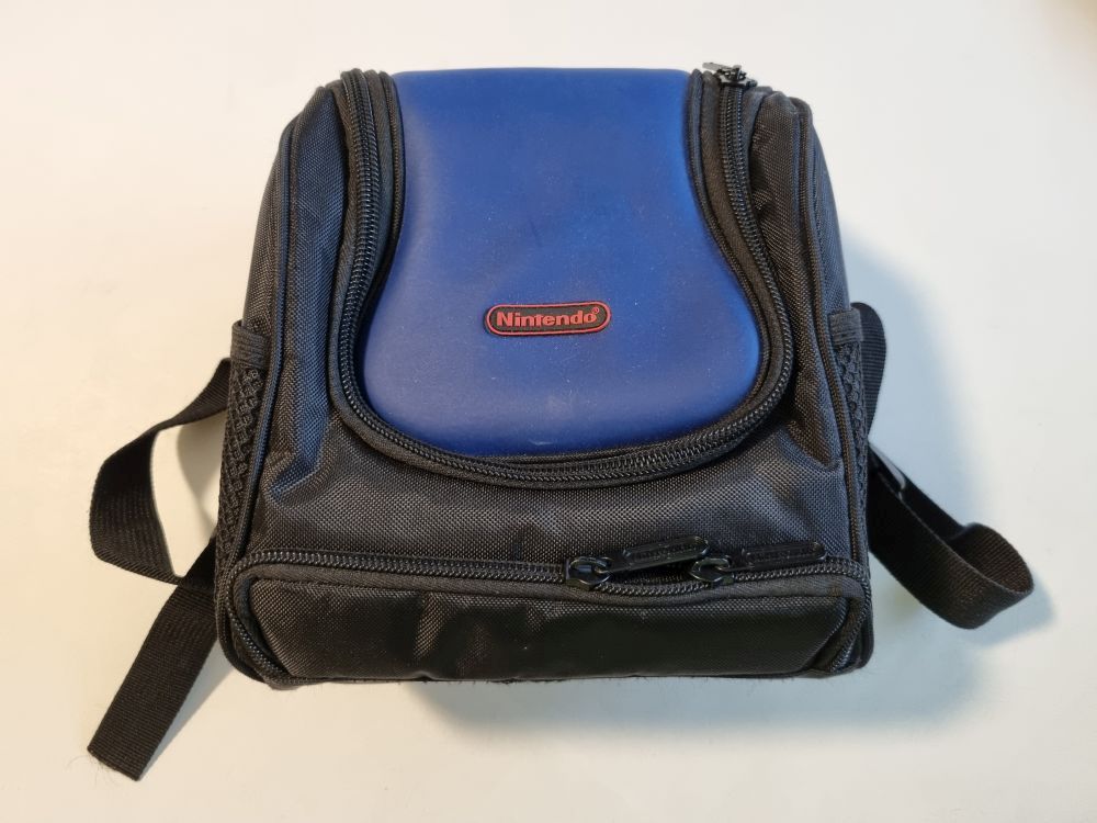 Nintendo Backpack - zum Schließen ins Bild klicken