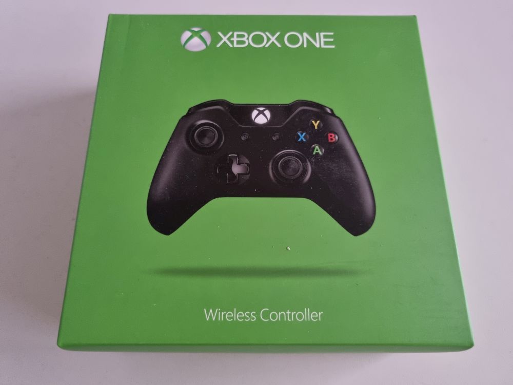 Xbox One Wireless Controller Black - zum Schließen ins Bild klicken