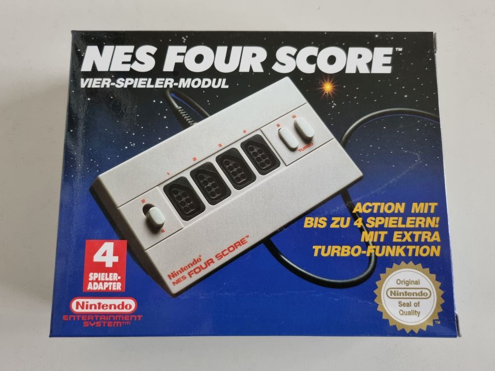 NES Four Score Multiplayer Adapter - zum Schließen ins Bild klicken