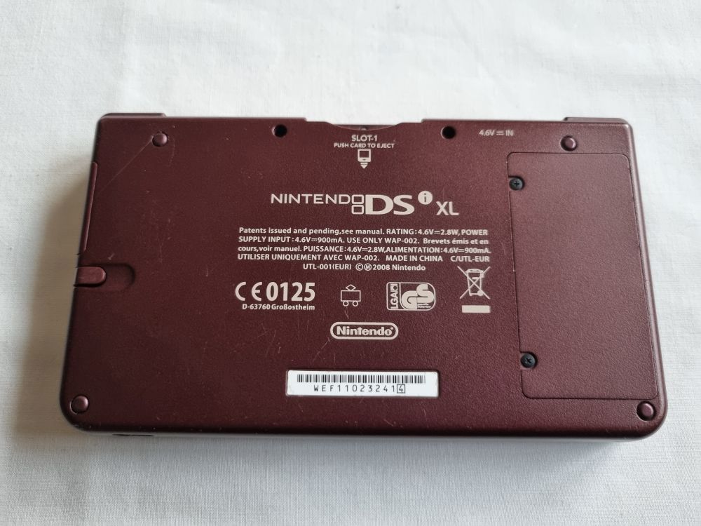 DS Nintendo DSi XL Wine Red [65303] - €89.99 