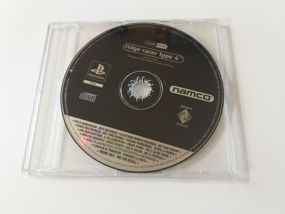 PS1 Ridge Racer Type 4 Promo version - zum Schließen ins Bild klicken