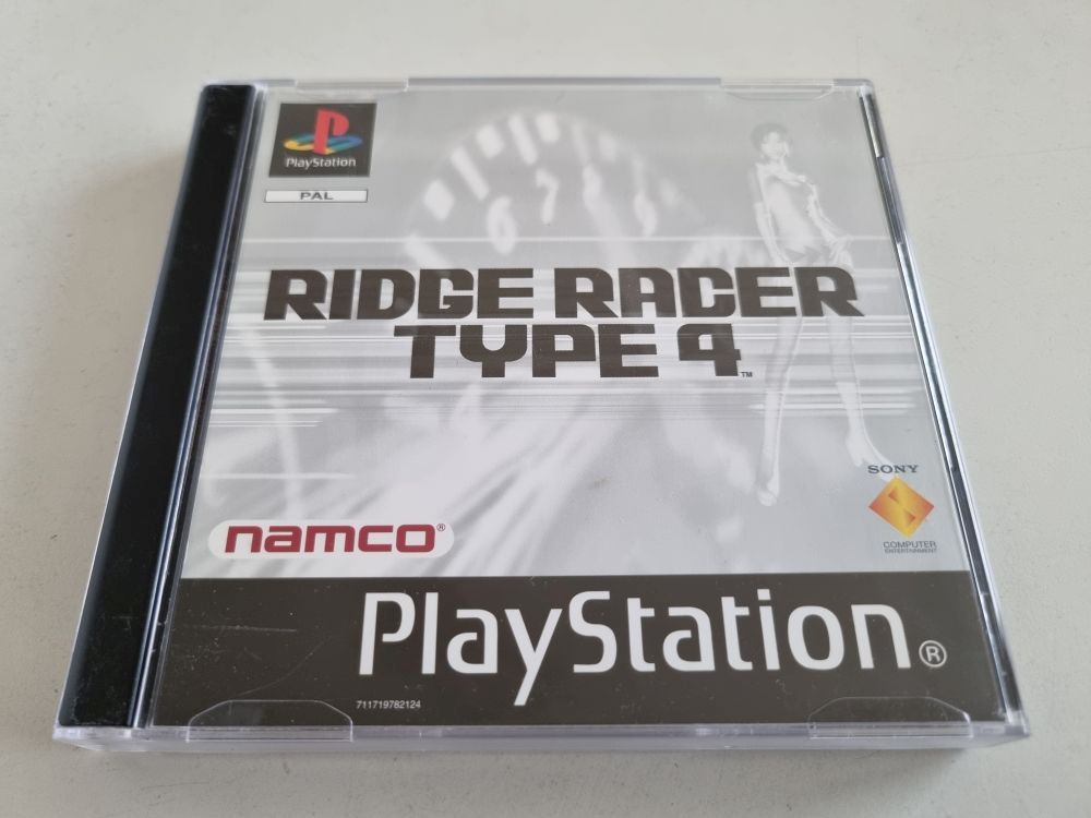 (Bild für) PS1 Ridge Racer Type 4 - zum Schließen ins Bild klicken