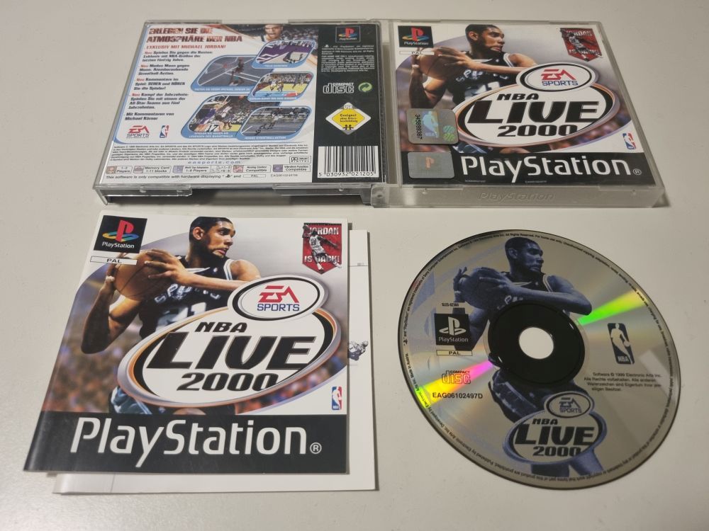 (Bild für) PS1 NBA Live 2000 - zum Schließen ins Bild klicken