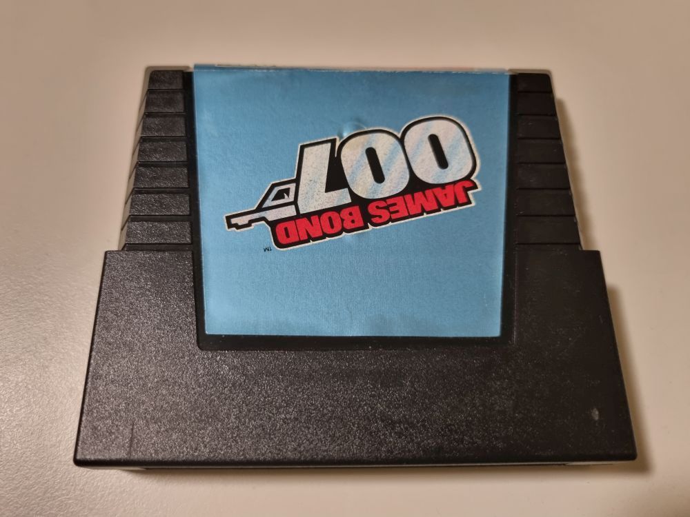 Atari 5200 James Bond 007 - zum Schließen ins Bild klicken