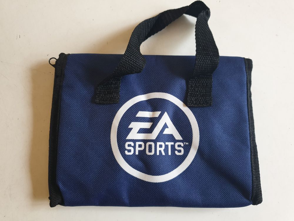 EA Sports Bag - zum Schließen ins Bild klicken