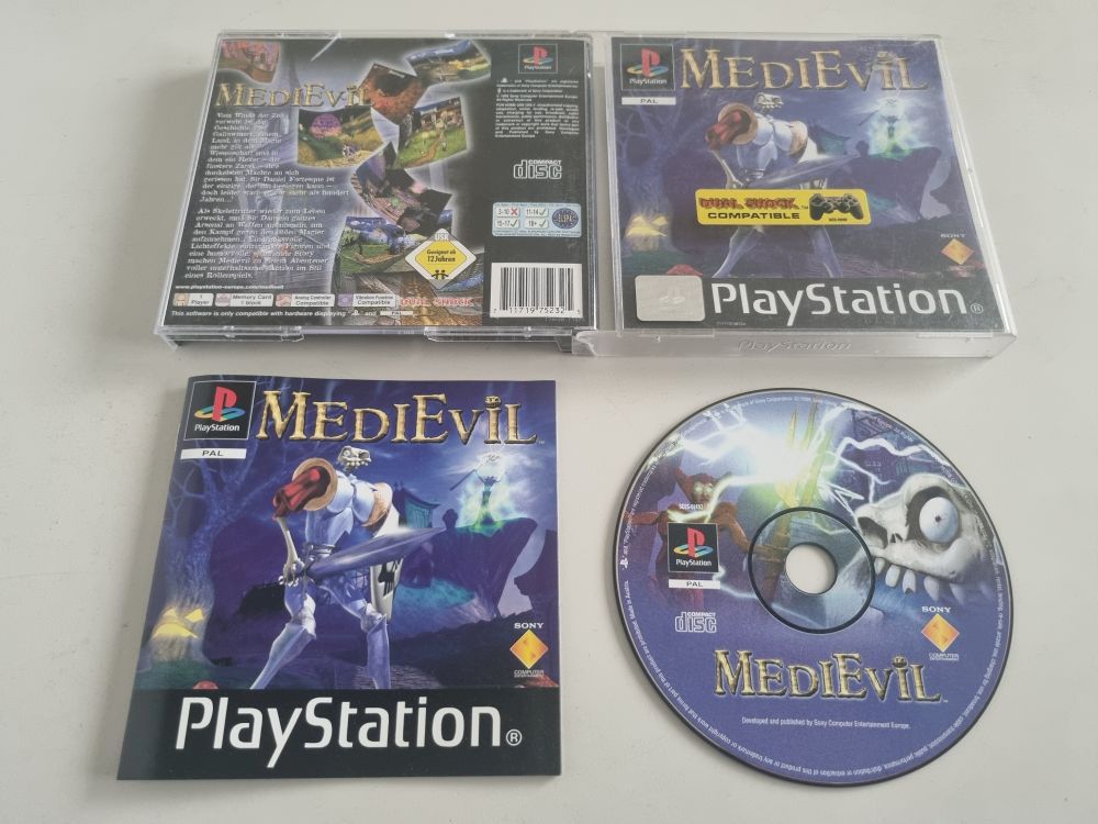 (Bild für) PS1 Medievil - zum Schließen ins Bild klicken