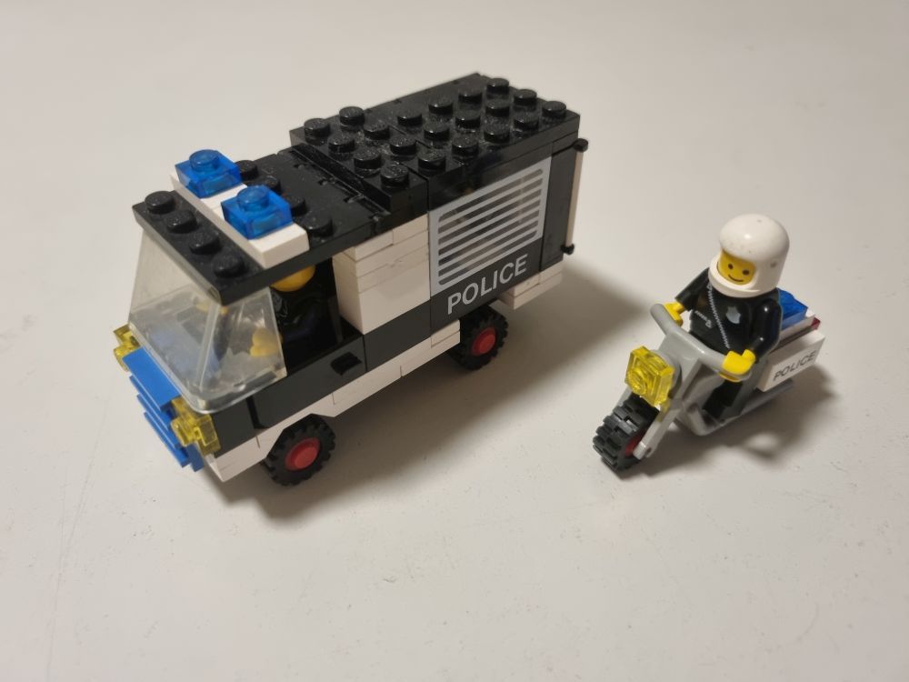 (Bild für) Lego 6684 - Police Patrol Squad - zum Schließen ins Bild klicken